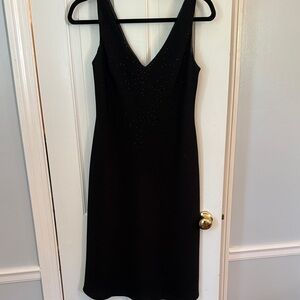 Jones New York Black V-Neck Dress